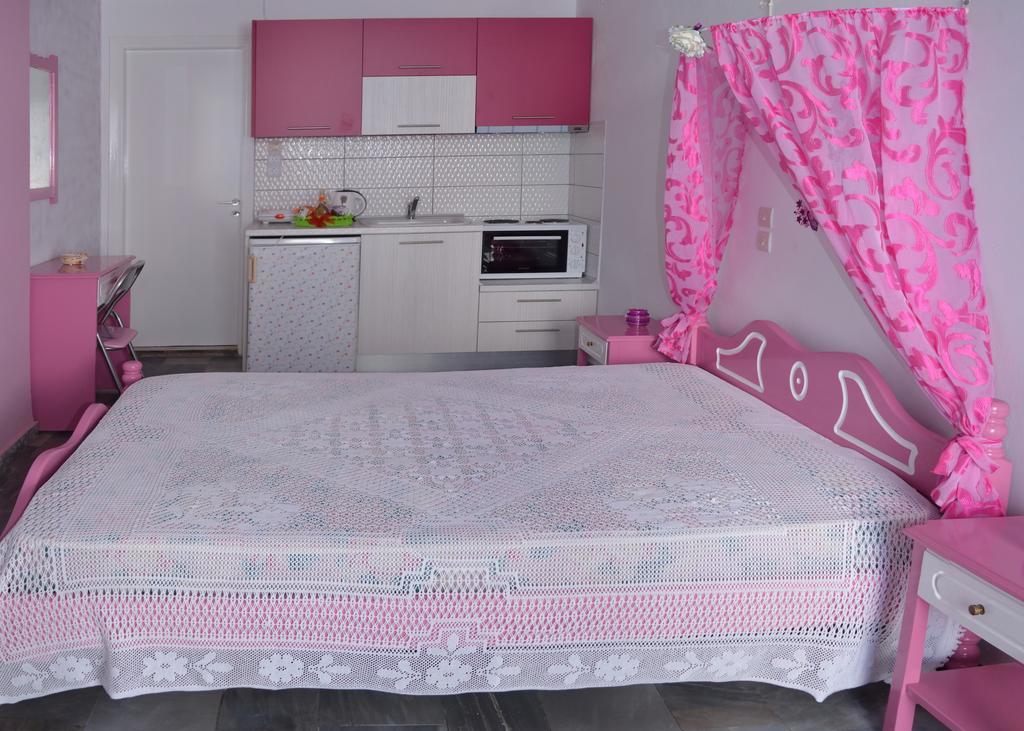 Studios Soula Alonnisos Town Room photo