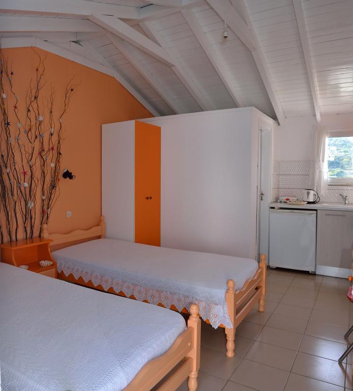 Studios Soula Alonnisos Town Room photo