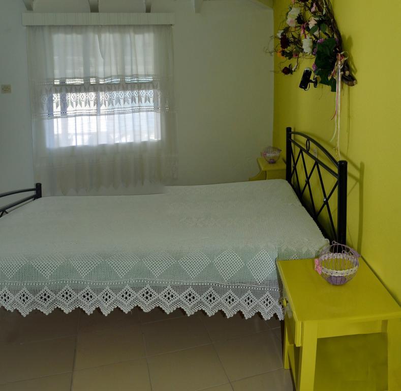 Studios Soula Alonnisos Town Room photo