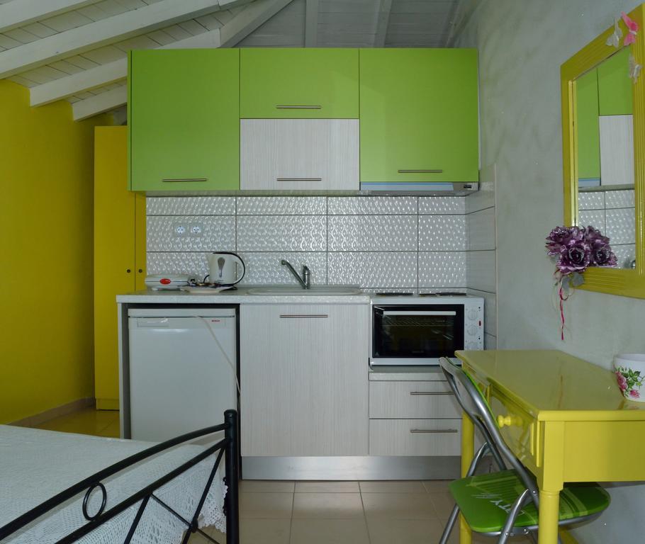 Studios Soula Alonnisos Town Room photo