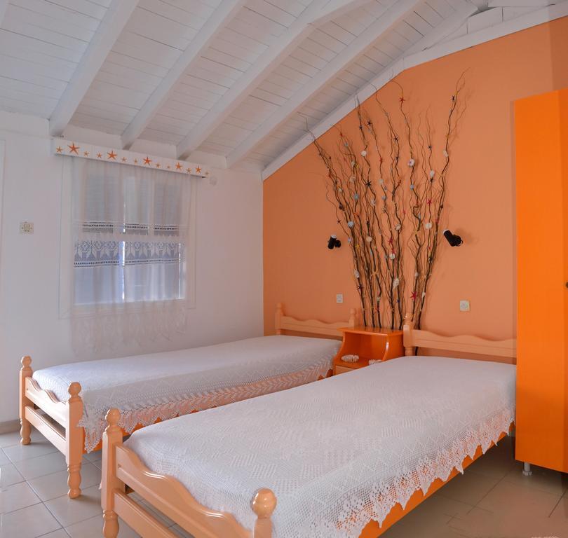 Studios Soula Alonnisos Town Room photo