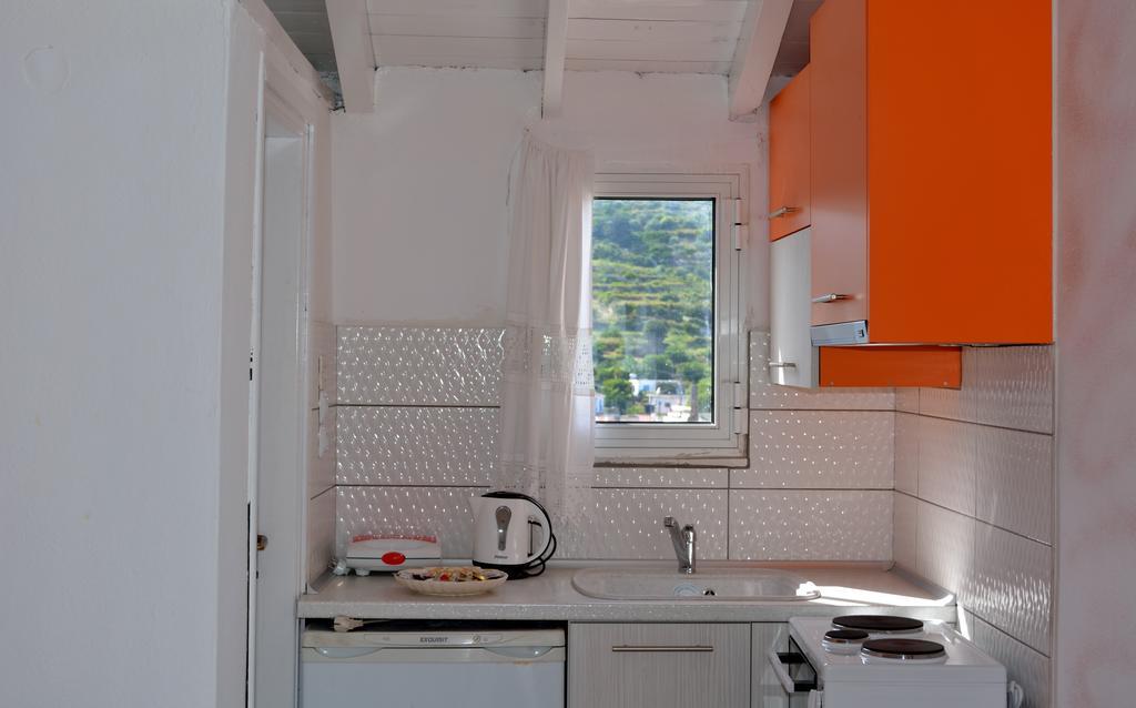 Studios Soula Alonnisos Town Room photo